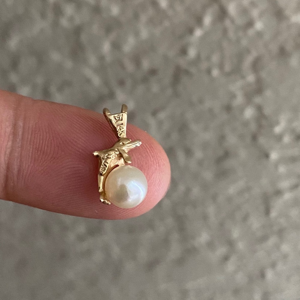 Stamped solid 14k gold pendant